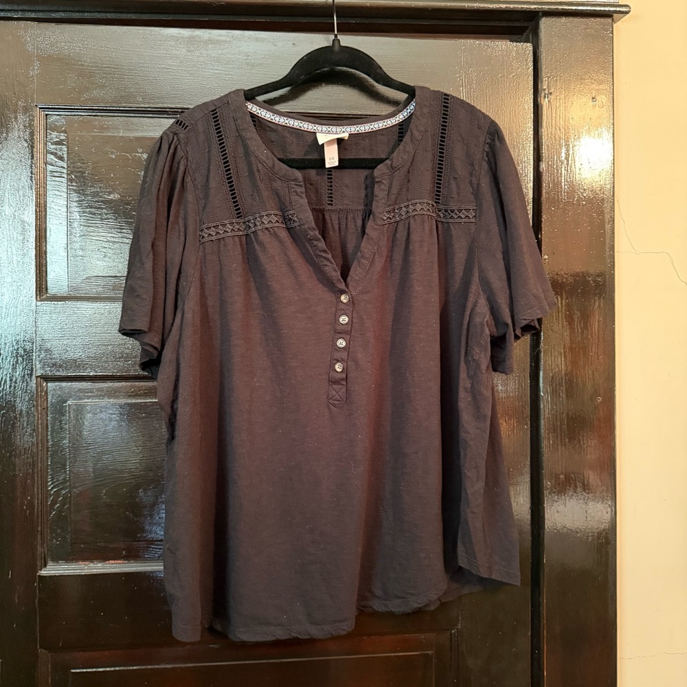 Knox Rose Eyelet Black Flutter Sleeve Blouse